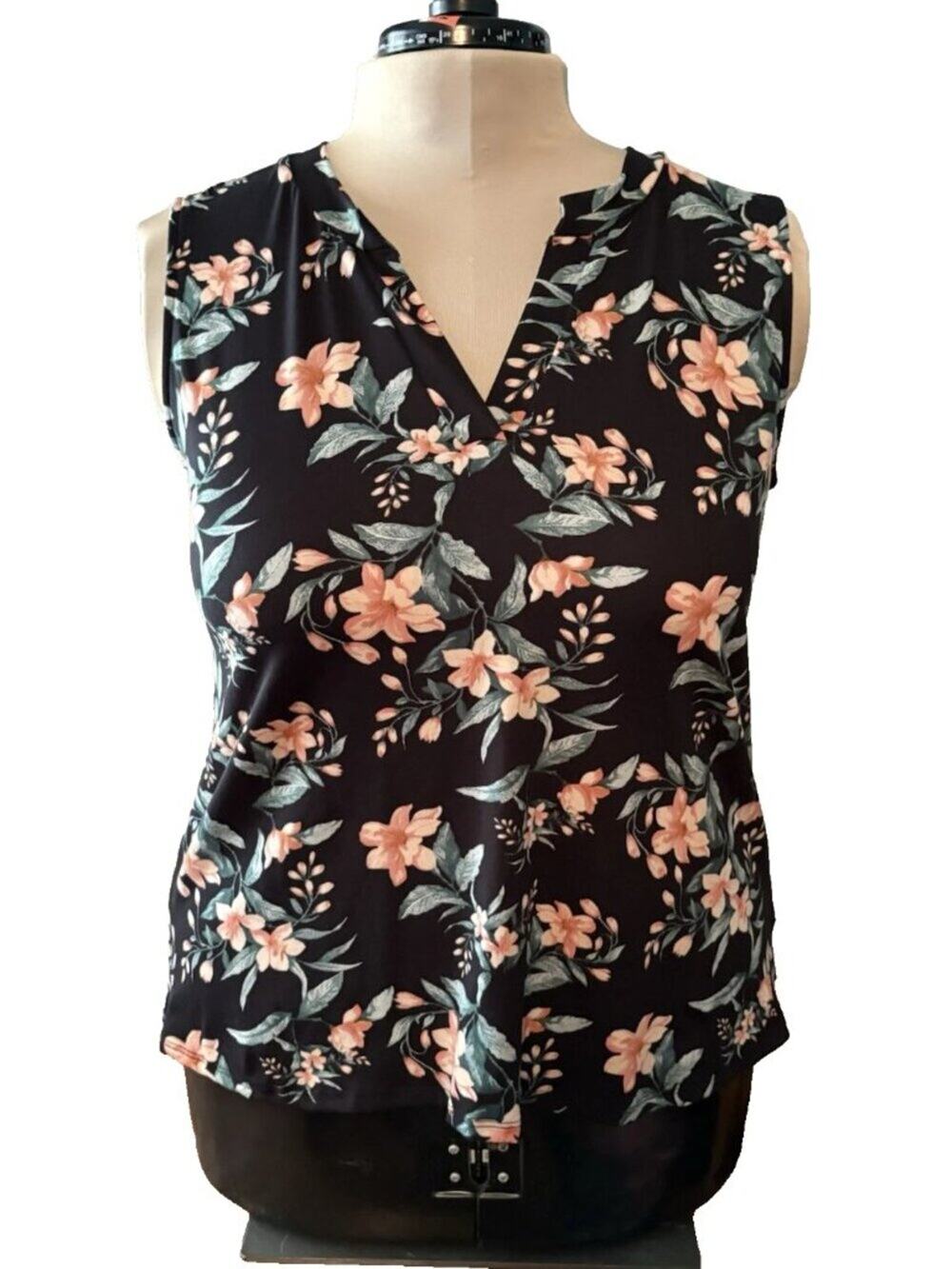This White Birch boho Black Floral Top Sleeveless Blouse in Women's SZ XL & SM